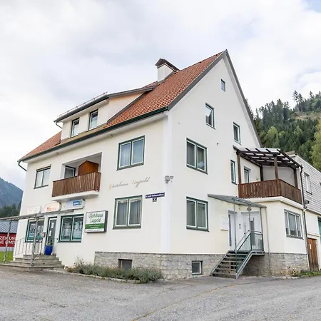 Gaestehaus Leypold מוראו